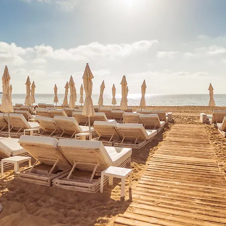 Hotell The Unexpected Ibiza - Ushuaia Club Entrance Included (adults Only) Playa d'en Bossa